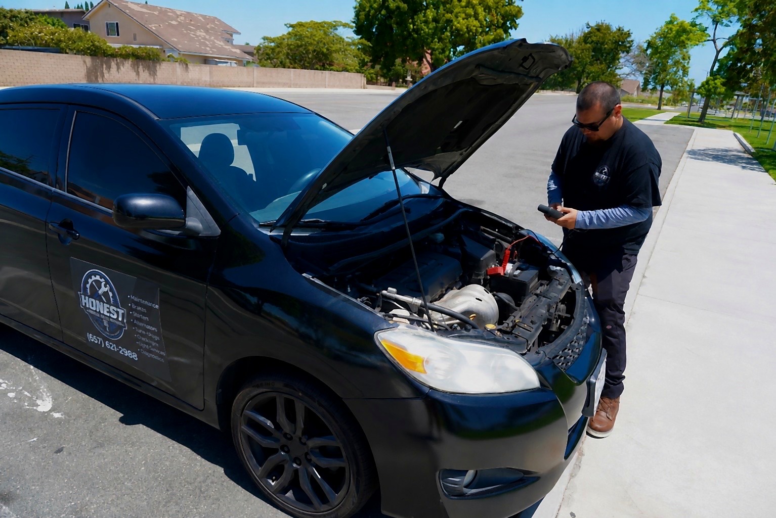 Honest Mobile Auto Repair technician performing mobile auto repair